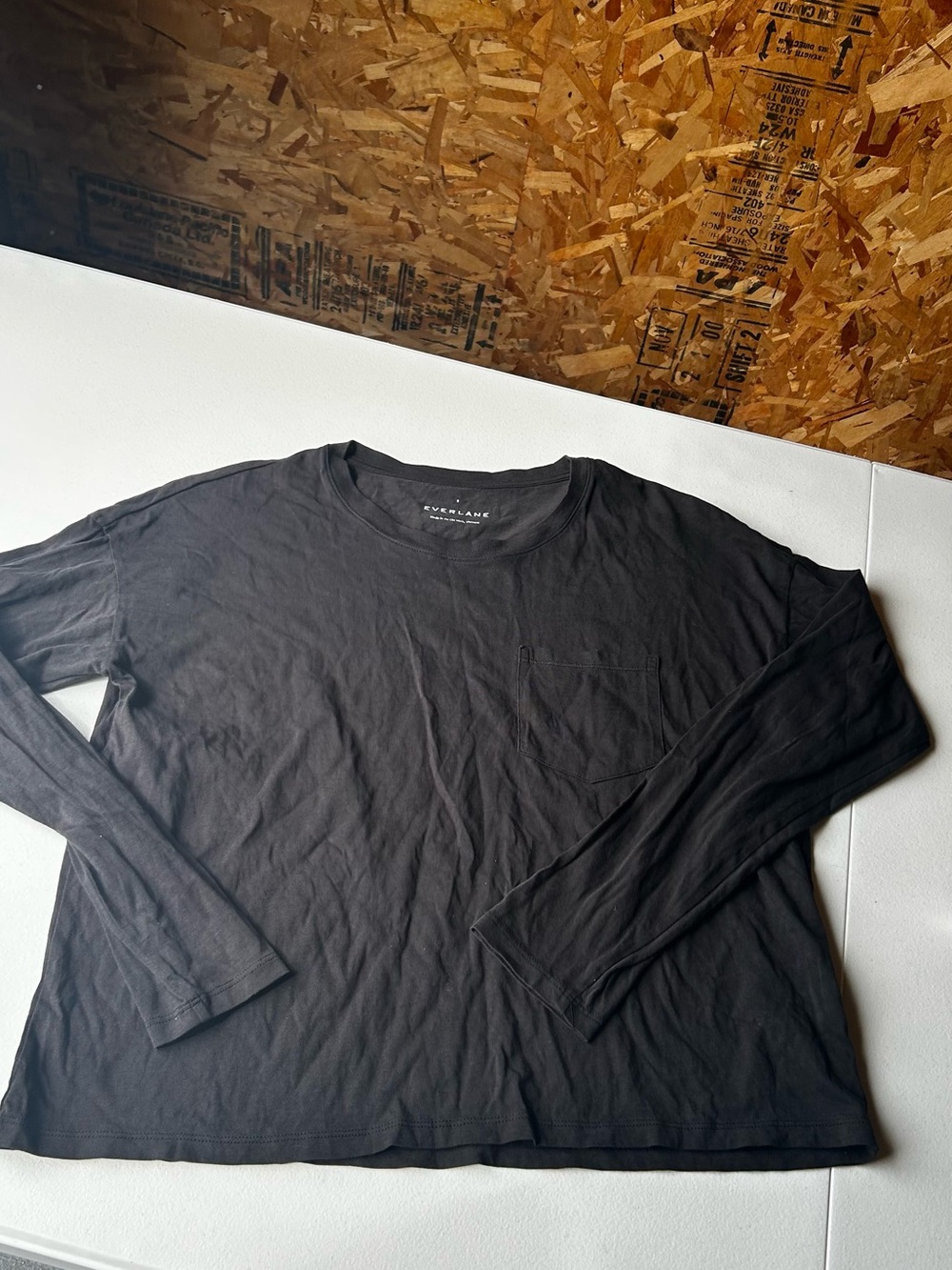 Everlane Women's Long-Sleeve Pocket Tee — Black